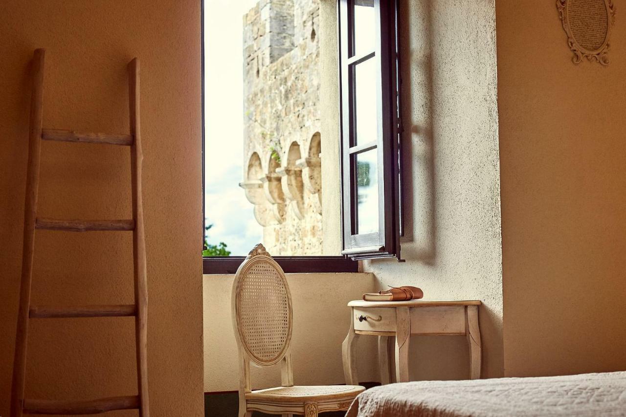 Il Mastio Di Spedaletto Bed & Breakfast Пиенца Екстериор снимка