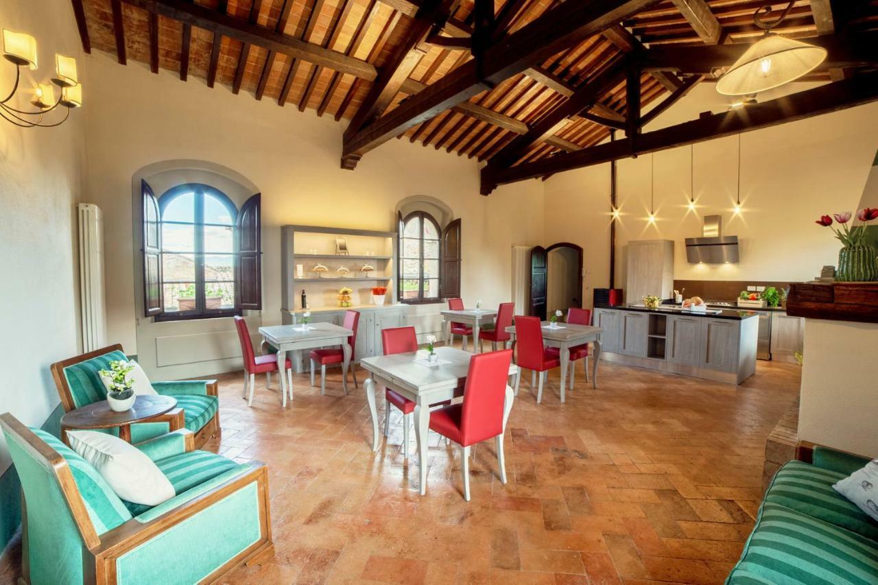 Il Mastio Di Spedaletto Bed & Breakfast Пиенца Екстериор снимка